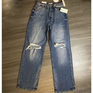 NWT Forever 21 Premium Destroyed 90's Fit Size 25 Relaxed Ripped knees